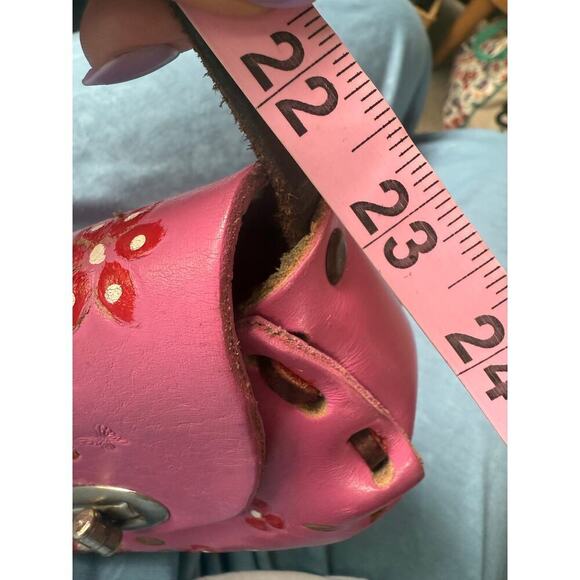 Mexico hand made leather crossbody mini purse
Great condition - Picture 8 of 10